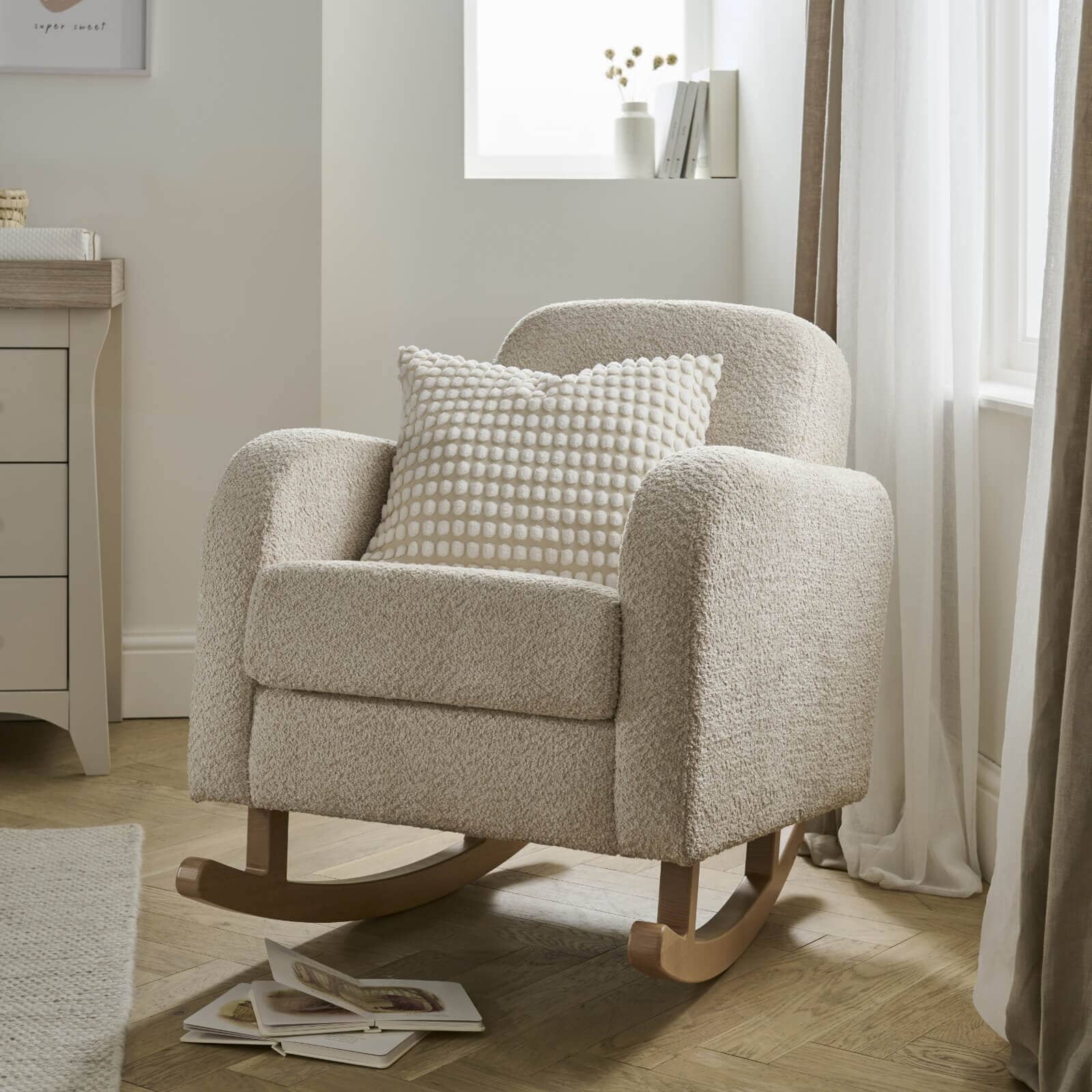 Modern nursing chair online