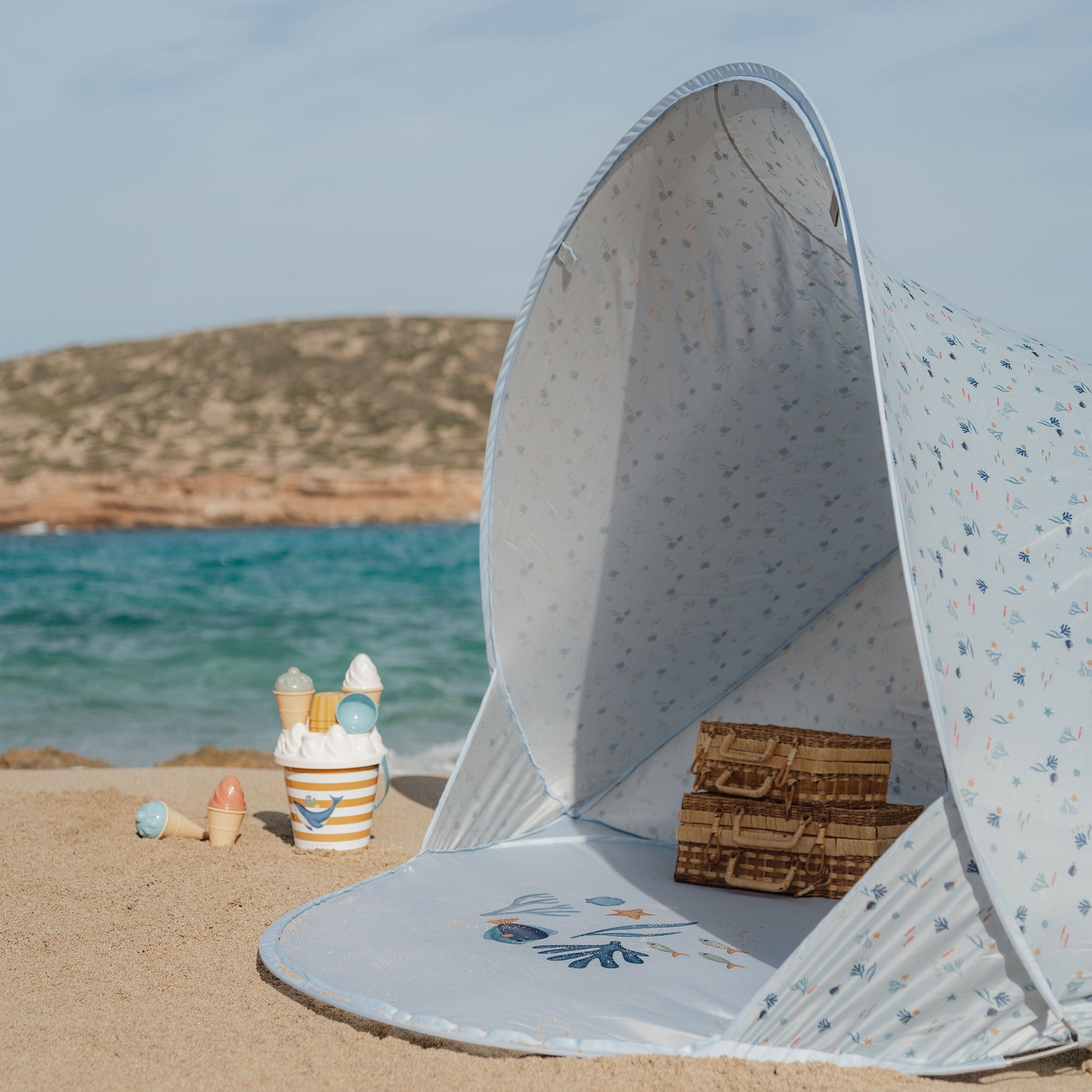 Little Dutch Pop-Up Beach Tent - Ocean Dreams Blue