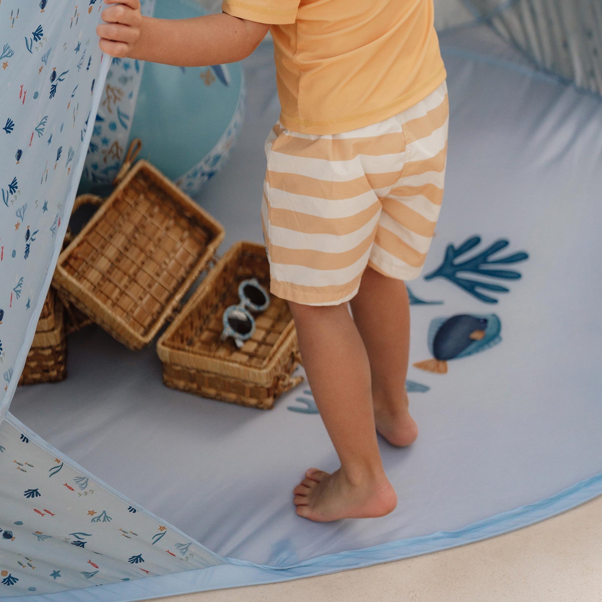 Little Dutch Pop-Up Beach Tent  In Blue 