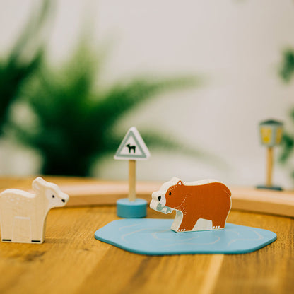 Bigjigs Toys Woodland Animal Wooden Train Set