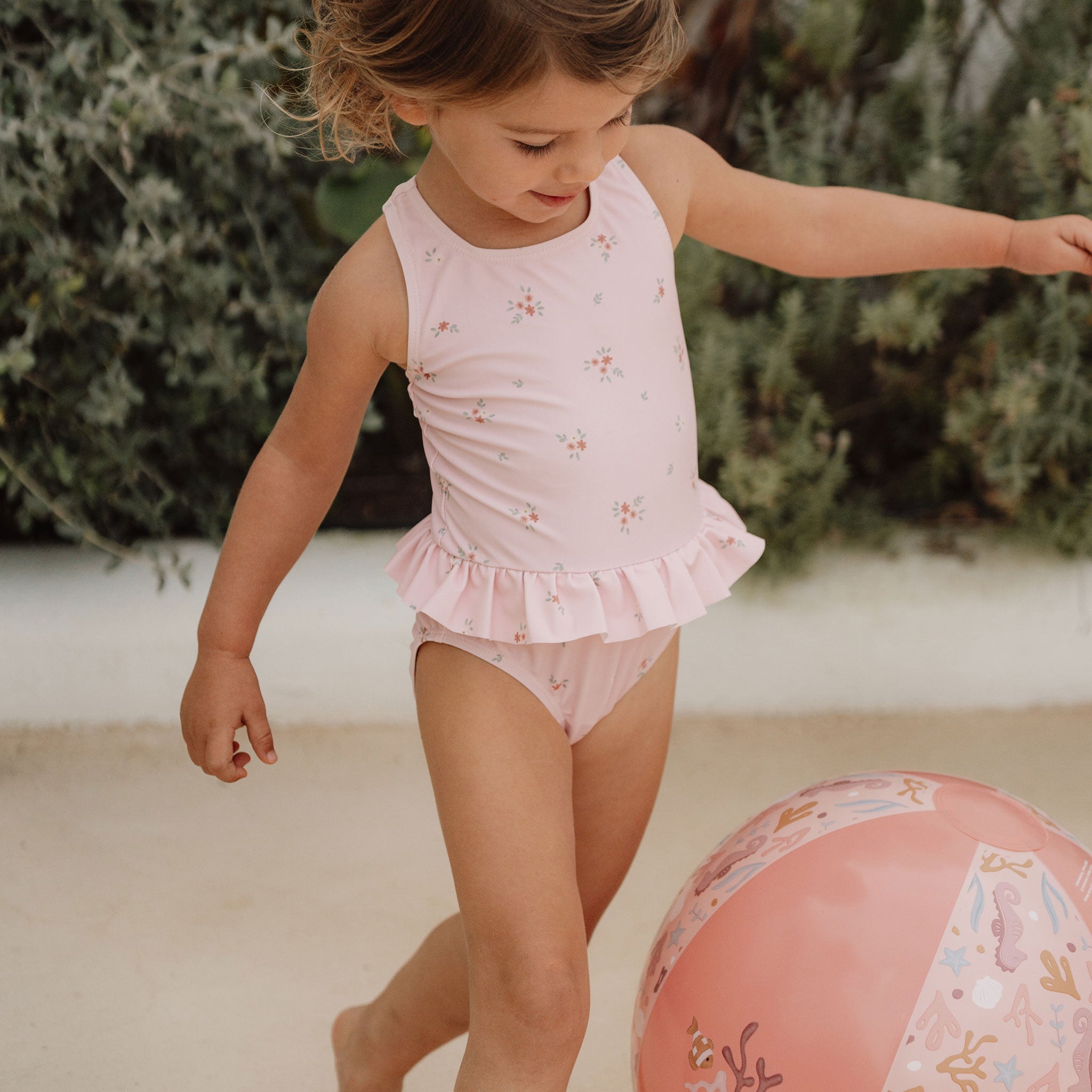 Little girls swimming costumes deals