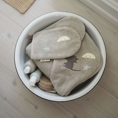 Dear April Petal Baby Towel - Moon Cat