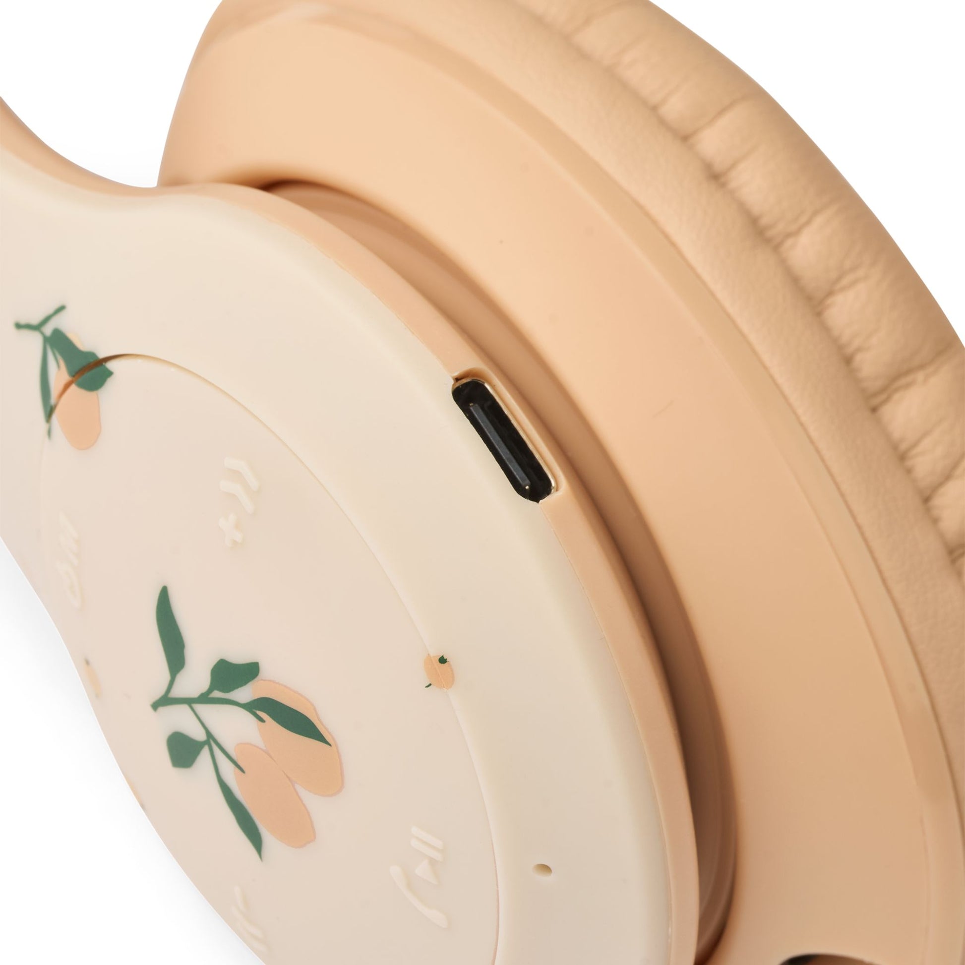 Liewood Quinn Wireless Headphones - Peach / Sea Shell - Close up