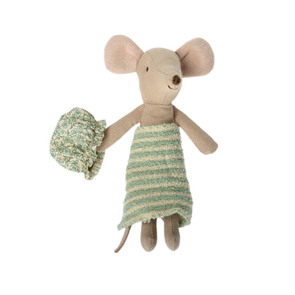 Maileg Wellness Mouse Big Sister - Blue Towel