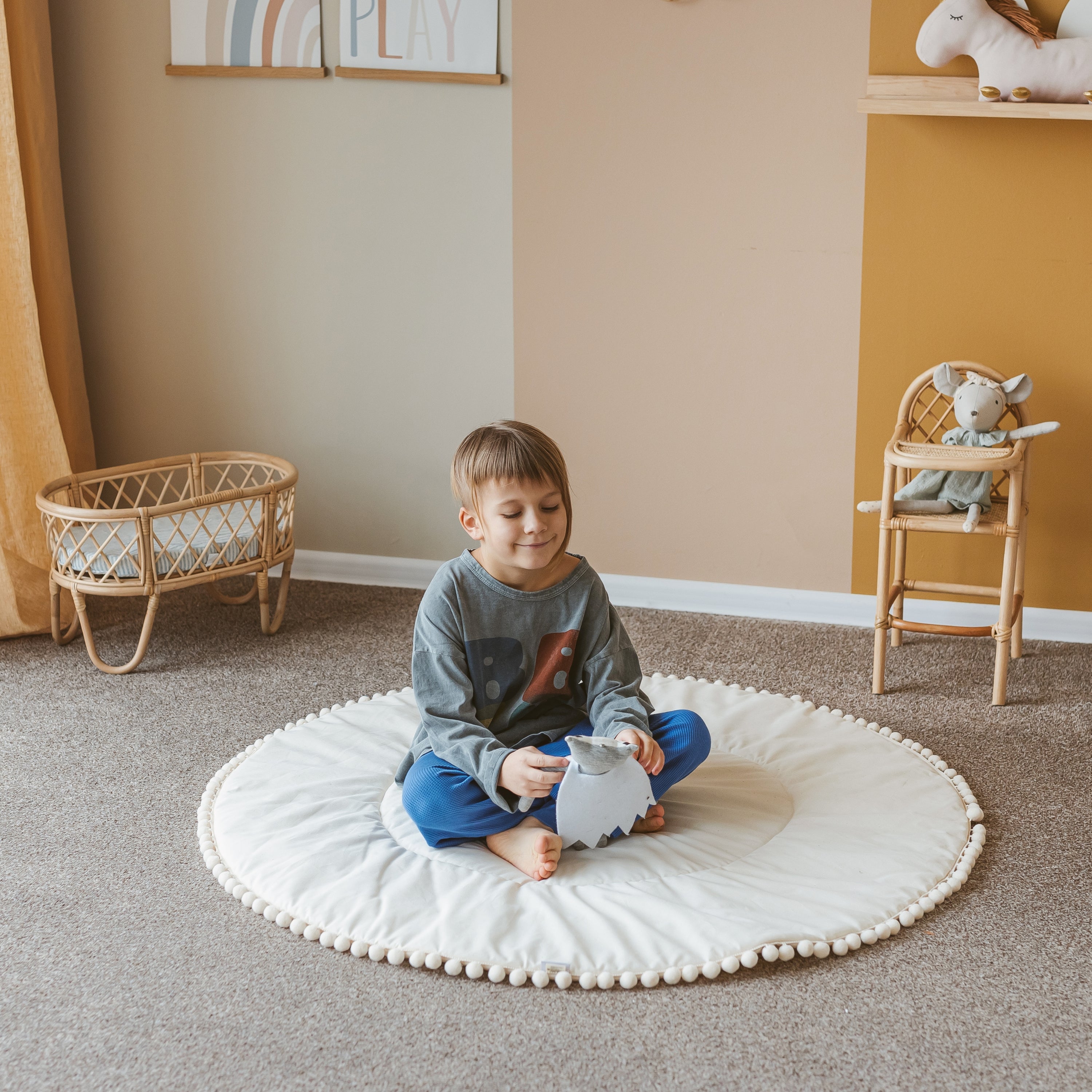 Padded Round Rugs: Soft Teepee good Play Mats, Nursery Rugs with Pom Pom Border