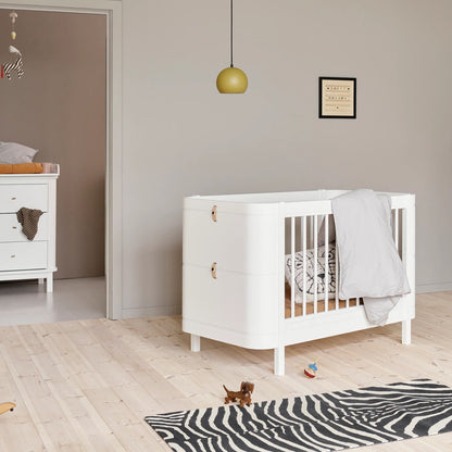 Oliver Furniture Wood Mini+ Cot Bed Incl. Junior Kit - White (0-9 Years)