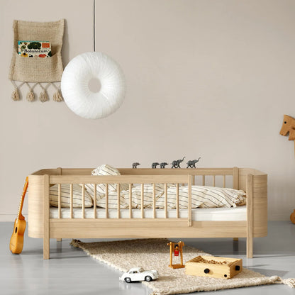 Oliver Furniture Wood Mini+ Cot Bed Incl. Junior Kit - Oak (0-9years)