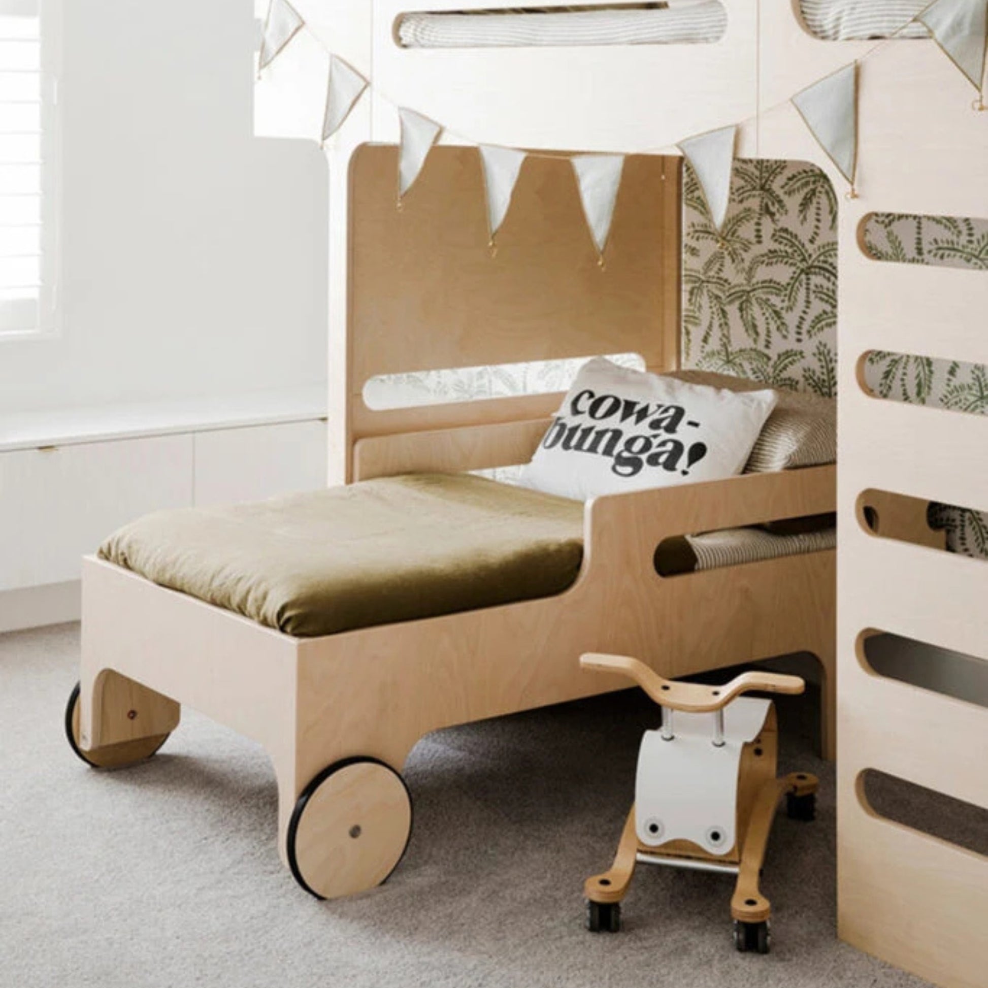 Rafa Kids R Toddler Bed - Natural - lifestyle - details