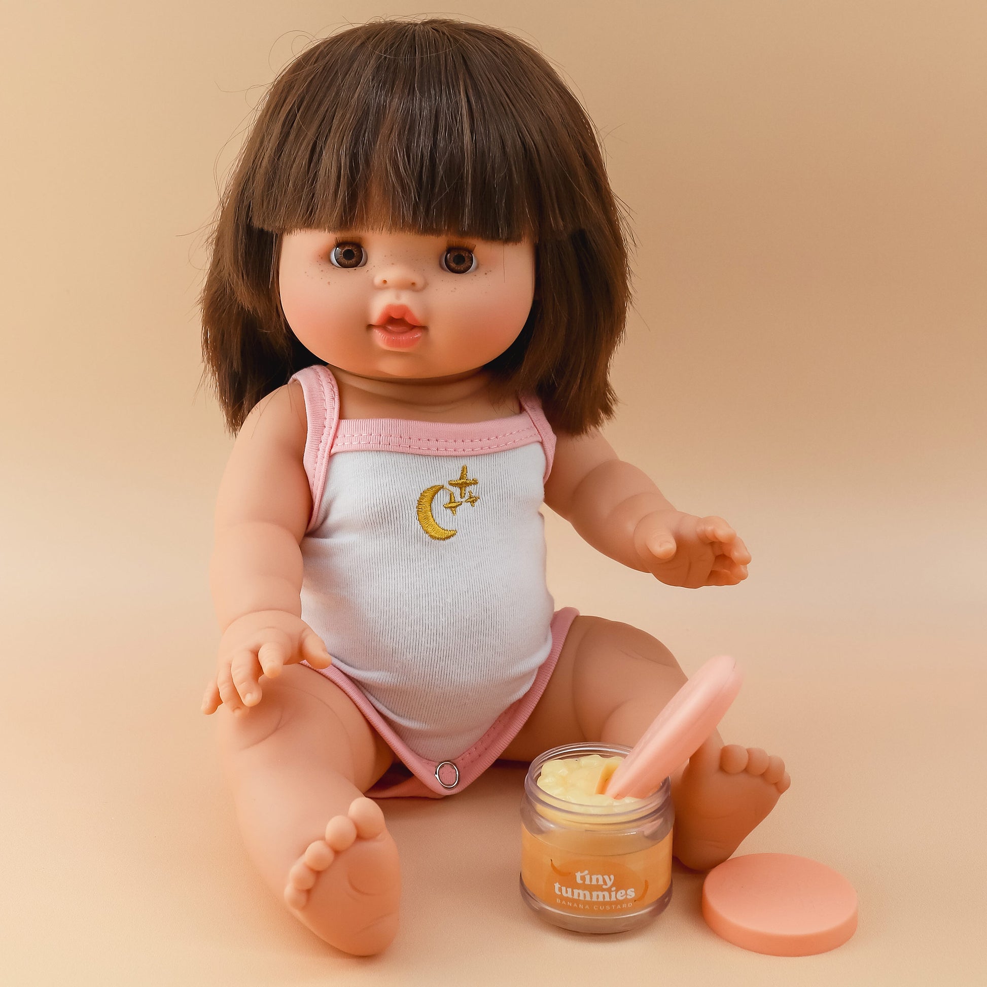 Tiny Harlow - Tiny Tummies Banana Custard Food Jar & Spoon Set With Doll