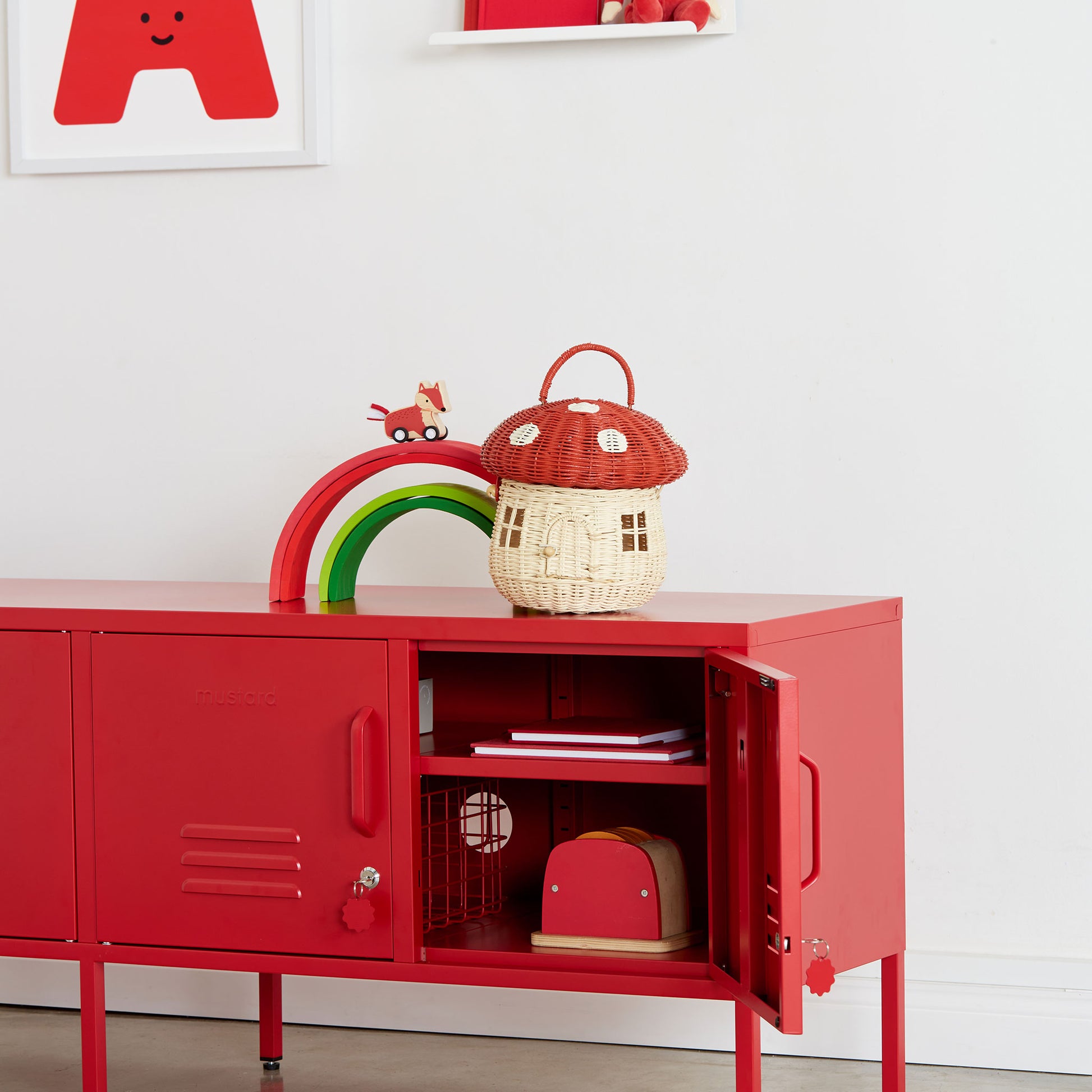 Mustard Made The Standard - Poppy in childs bedroom - kids bedroom decor 