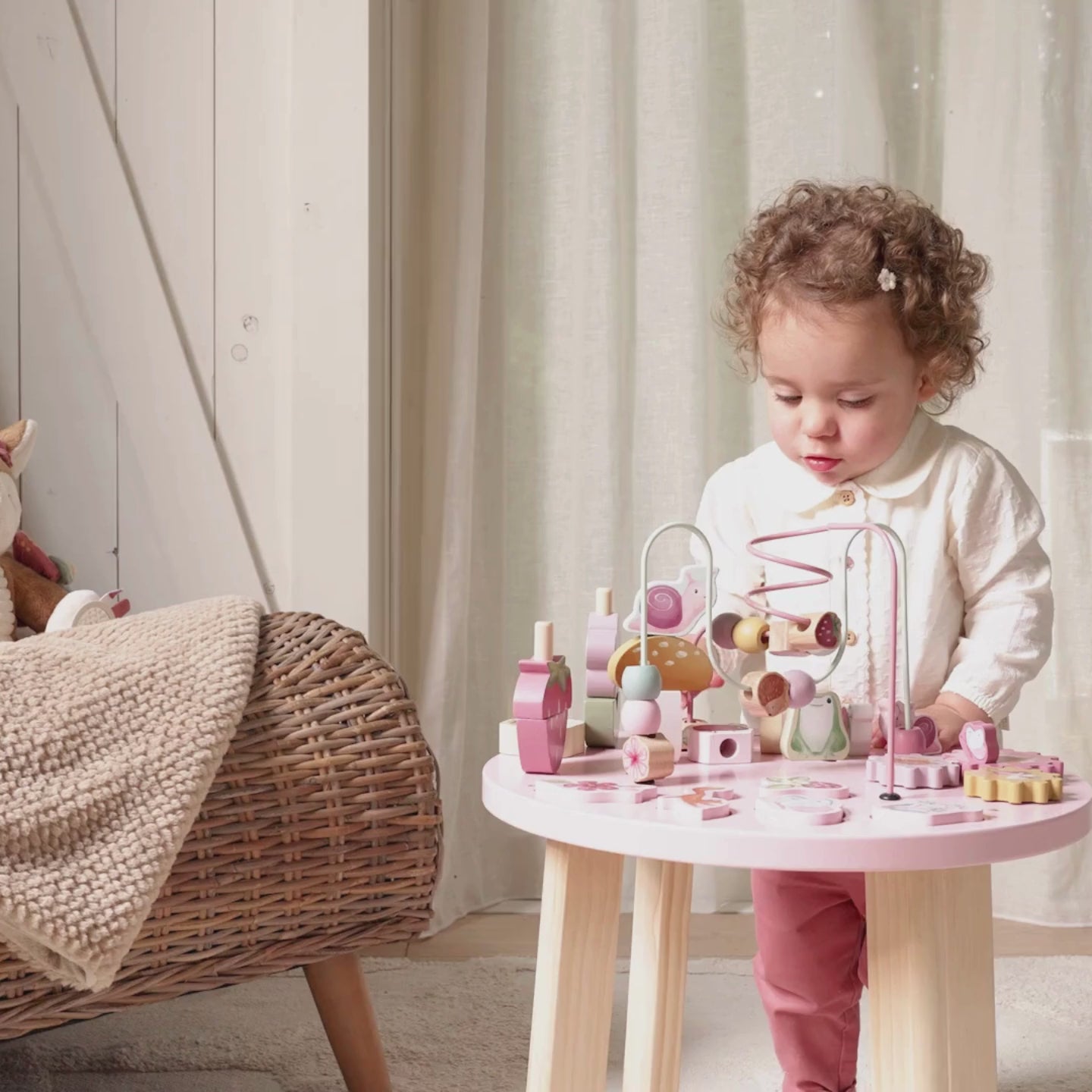 Little Dutch Activity Table - Fairy Garden - lifestyle video 