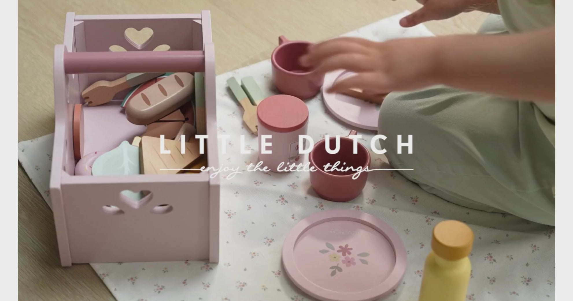 little Dutch Picnic Play Set video