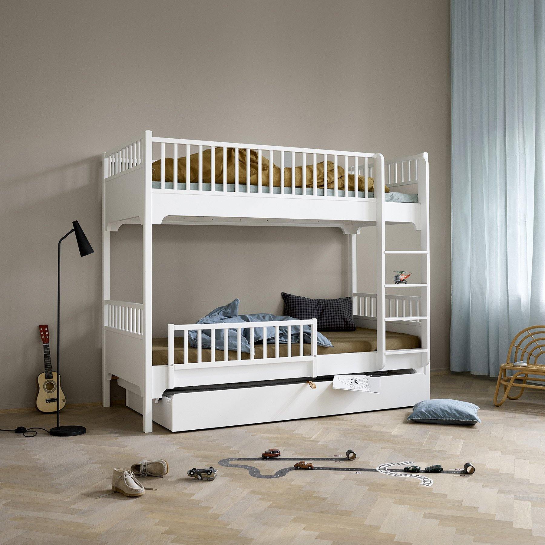 Trundle bed with deals slide