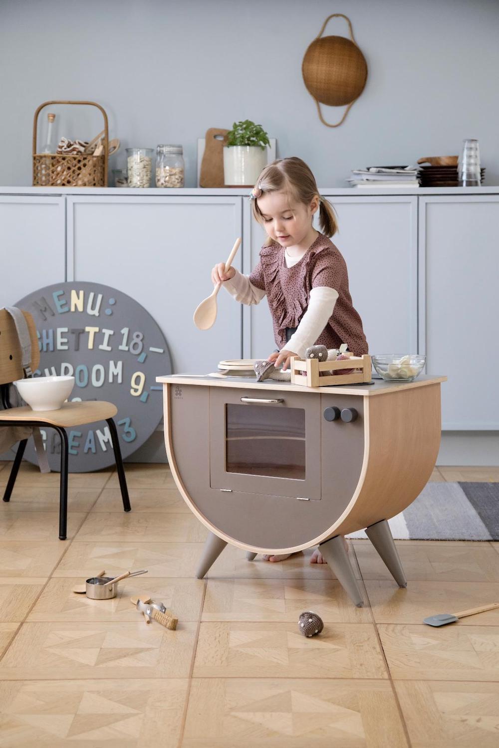 Grey store play kitchen